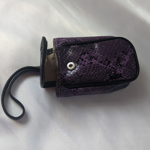 Nine West Purse & Accessories - Picture 10 of 12